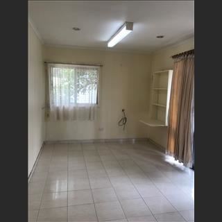 Cho thuê granny flat ở Fairfield West có lối đi riêng 