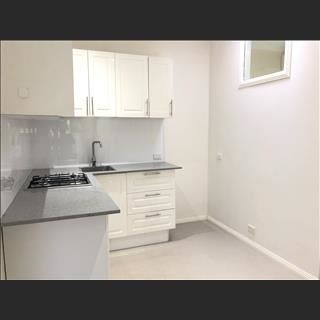 Bankstown Studio riêng biệt cho thuê, có tủ âm điều hòa tiện nghi