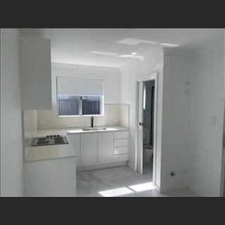 Studio 1 phòng ở Cabramatta cho thuê cách train 8’ lái xe