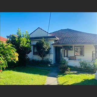 Nhà vùng Earlwood NSW 2206 dư 2 phòng single cho Nữ thuê