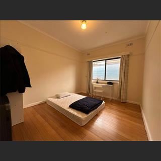 Cần transfer lease 1 phòng double fully furnished vùng Burwood