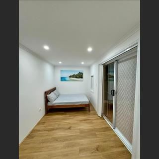 Studio cách chợ Canley Heights 300m cần cho thuê
