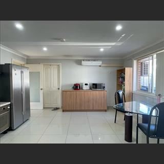 Cho share 1 phòng single đầy đủ nội thất ở Cabramatta