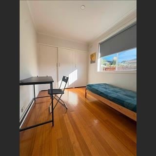 Share phong vùng Burwood East