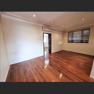 Share phong canley vale